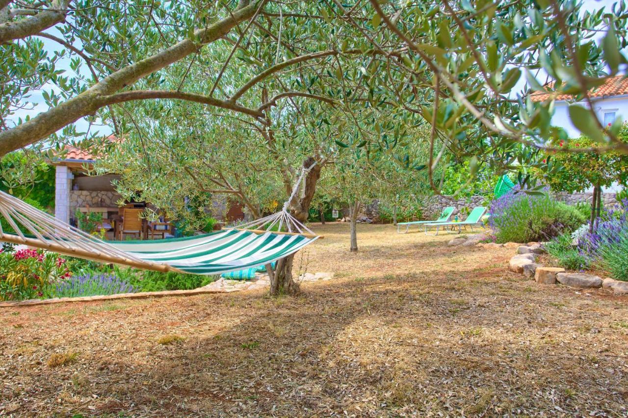Holiday Home Lavanda Kornic Luaran gambar