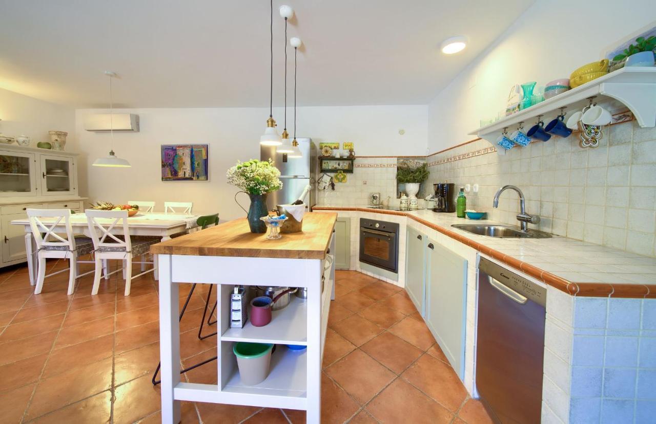 Holiday Home Lavanda Kornic Luaran gambar