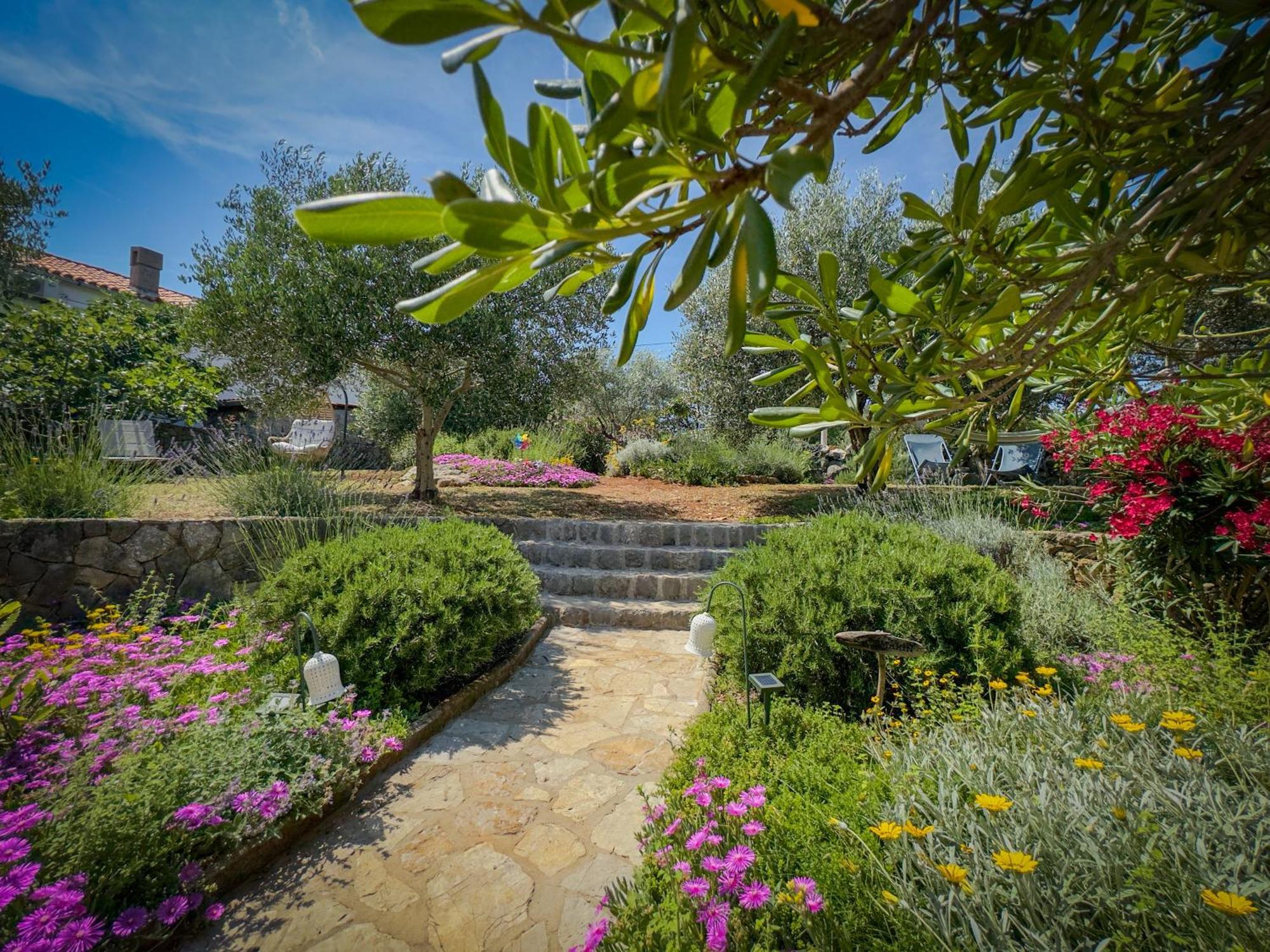 Holiday Home Lavanda Kornic Luaran gambar